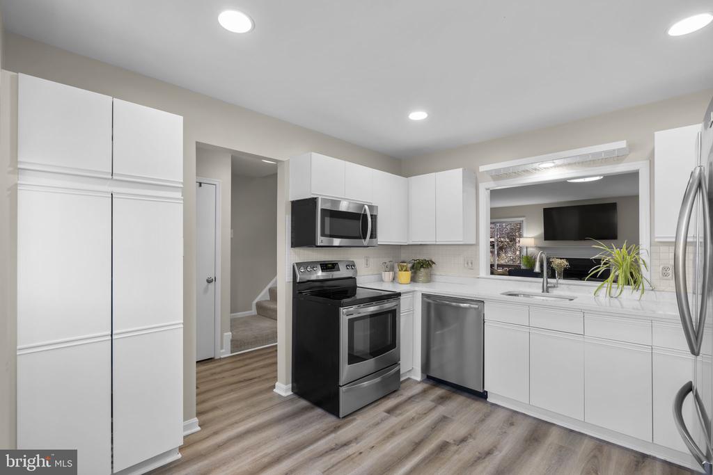 3802 VERMONT COURT