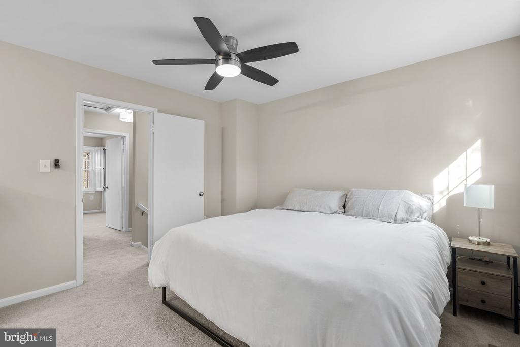 3802 VERMONT COURT