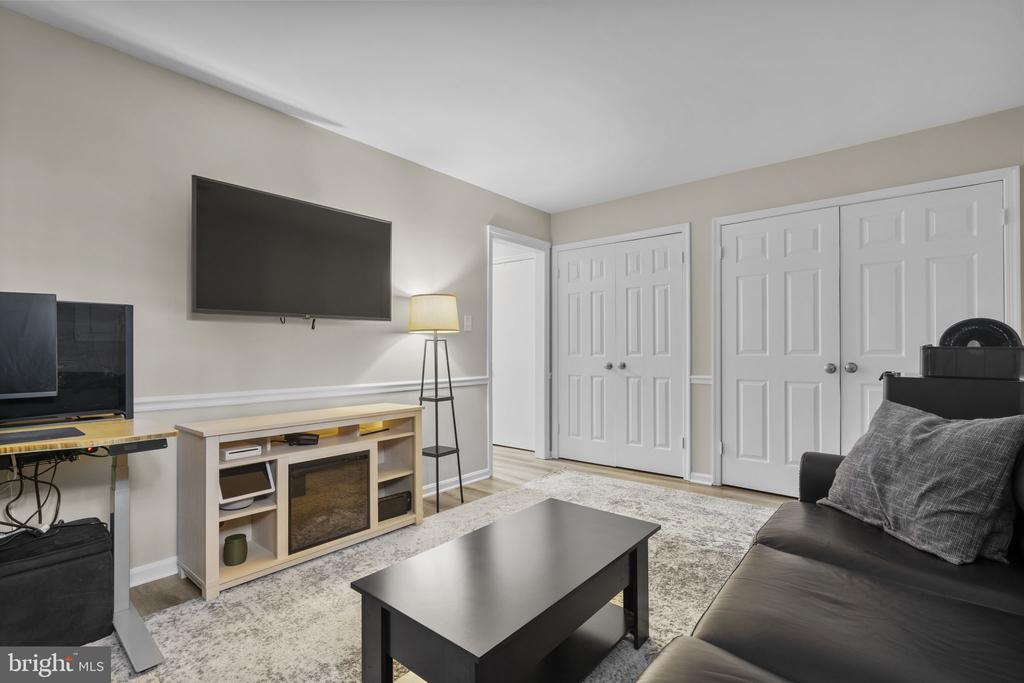 3802 VERMONT COURT
