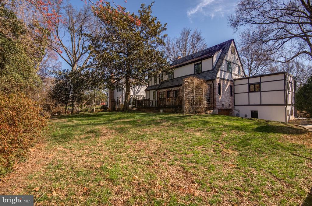 406 YALE DRIVE