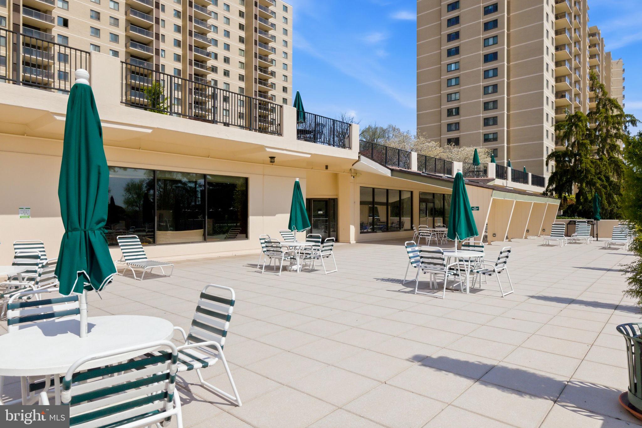 203 YOAKUM PARKWAY 906