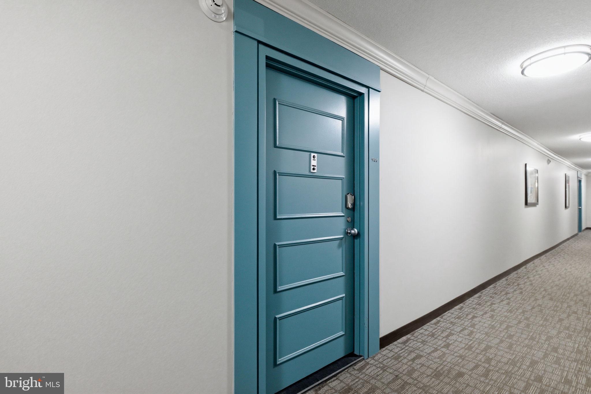 203 YOAKUM PARKWAY 906