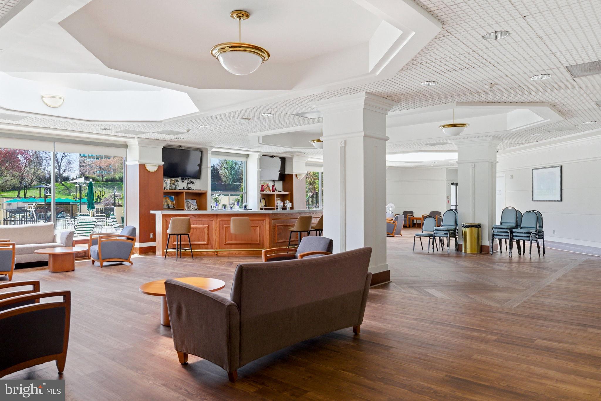 203 YOAKUM PARKWAY 906