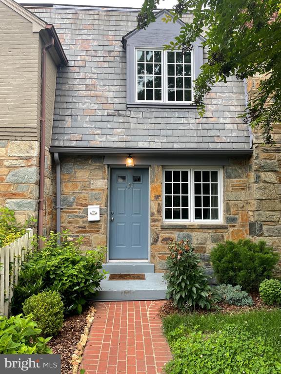 703 CHETWORTH PLACE