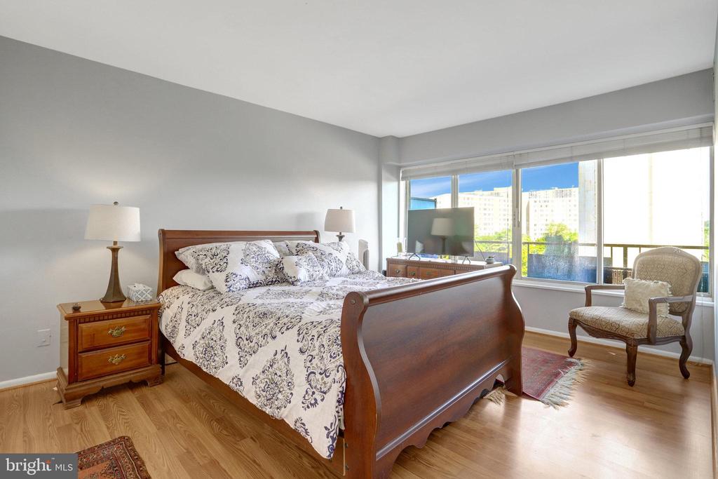 5340 HOLMES RUN PARKWAY 510