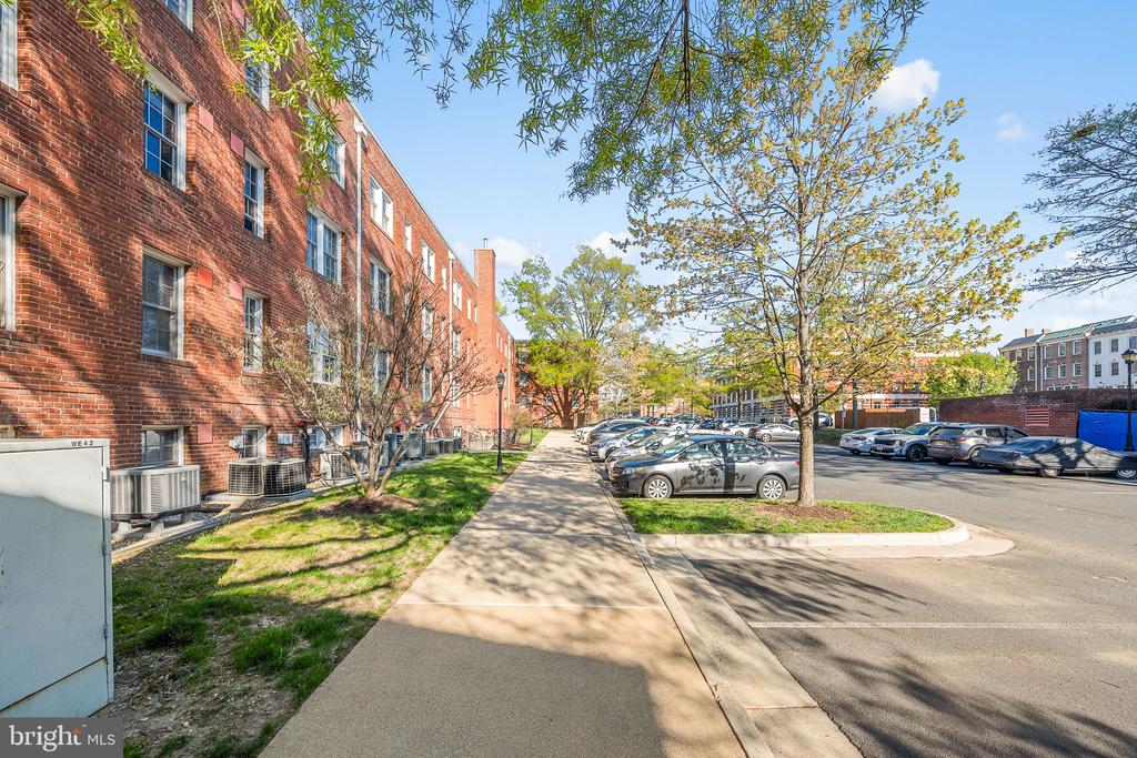 600 BASHFORD LANE 2311