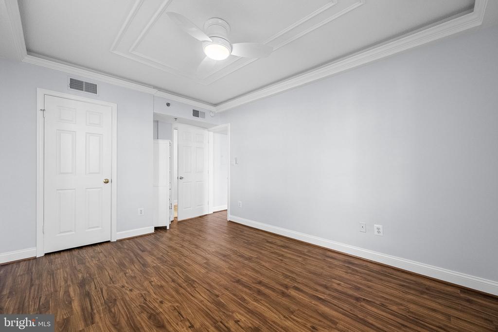 600 BASHFORD LANE 2311