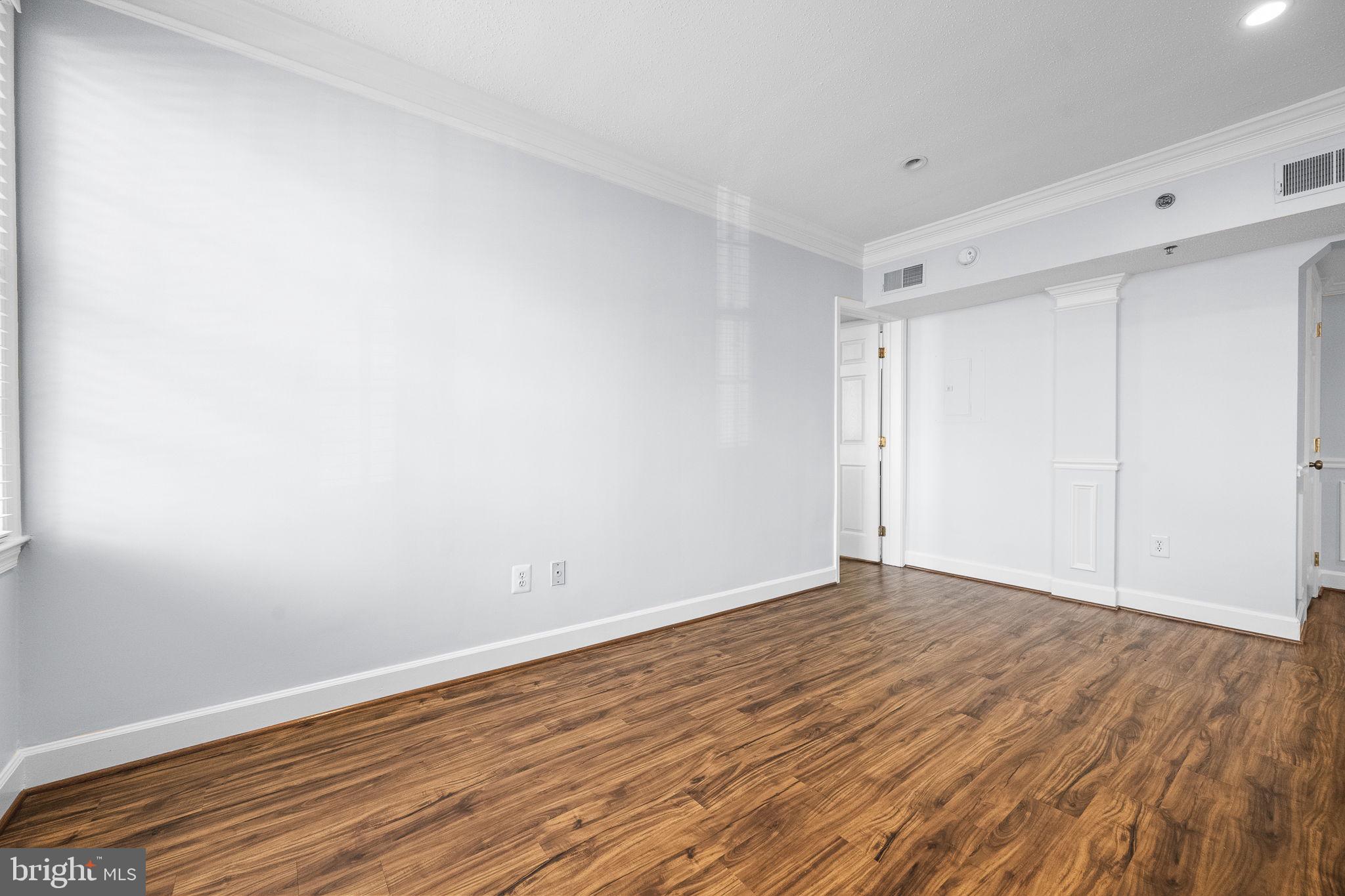 600 BASHFORD LANE 2311