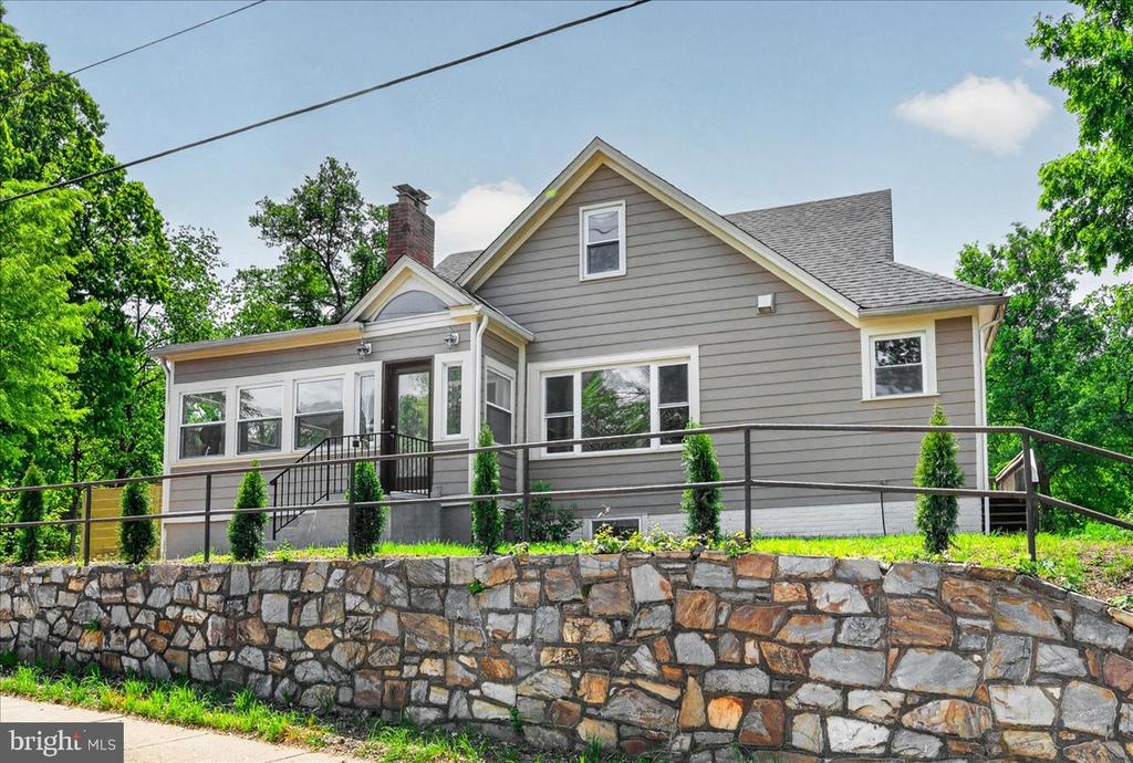 4448 W BRADDOCK ROAD