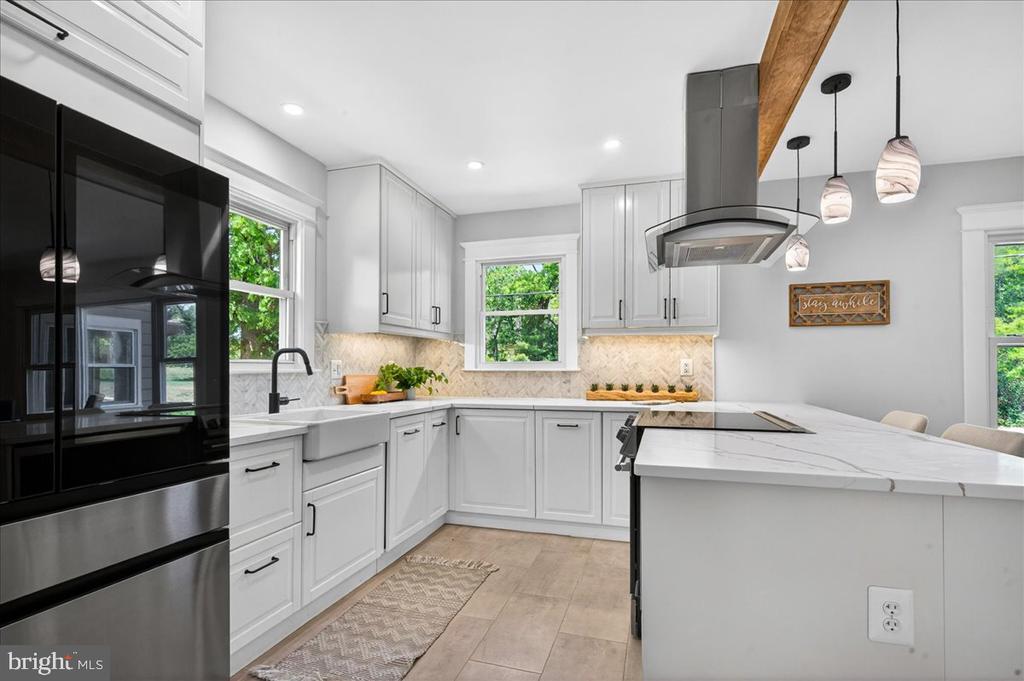 4448 W BRADDOCK ROAD