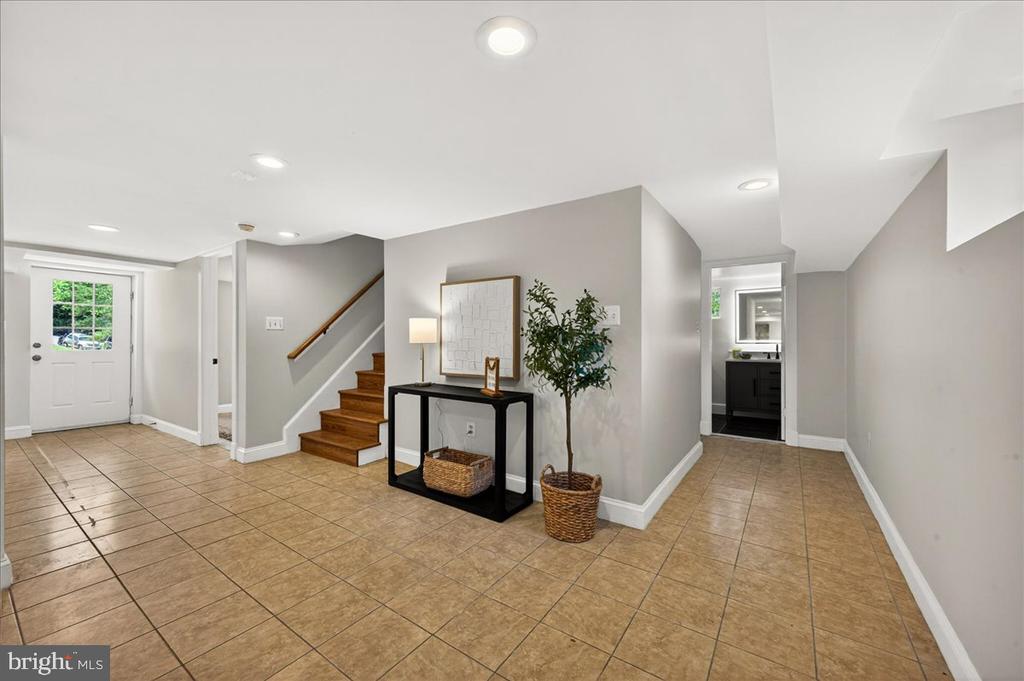 4448 W BRADDOCK ROAD