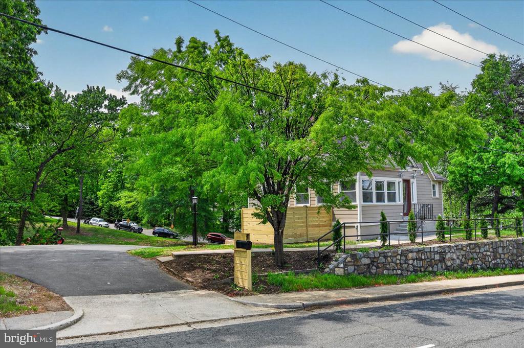 4448 W BRADDOCK ROAD