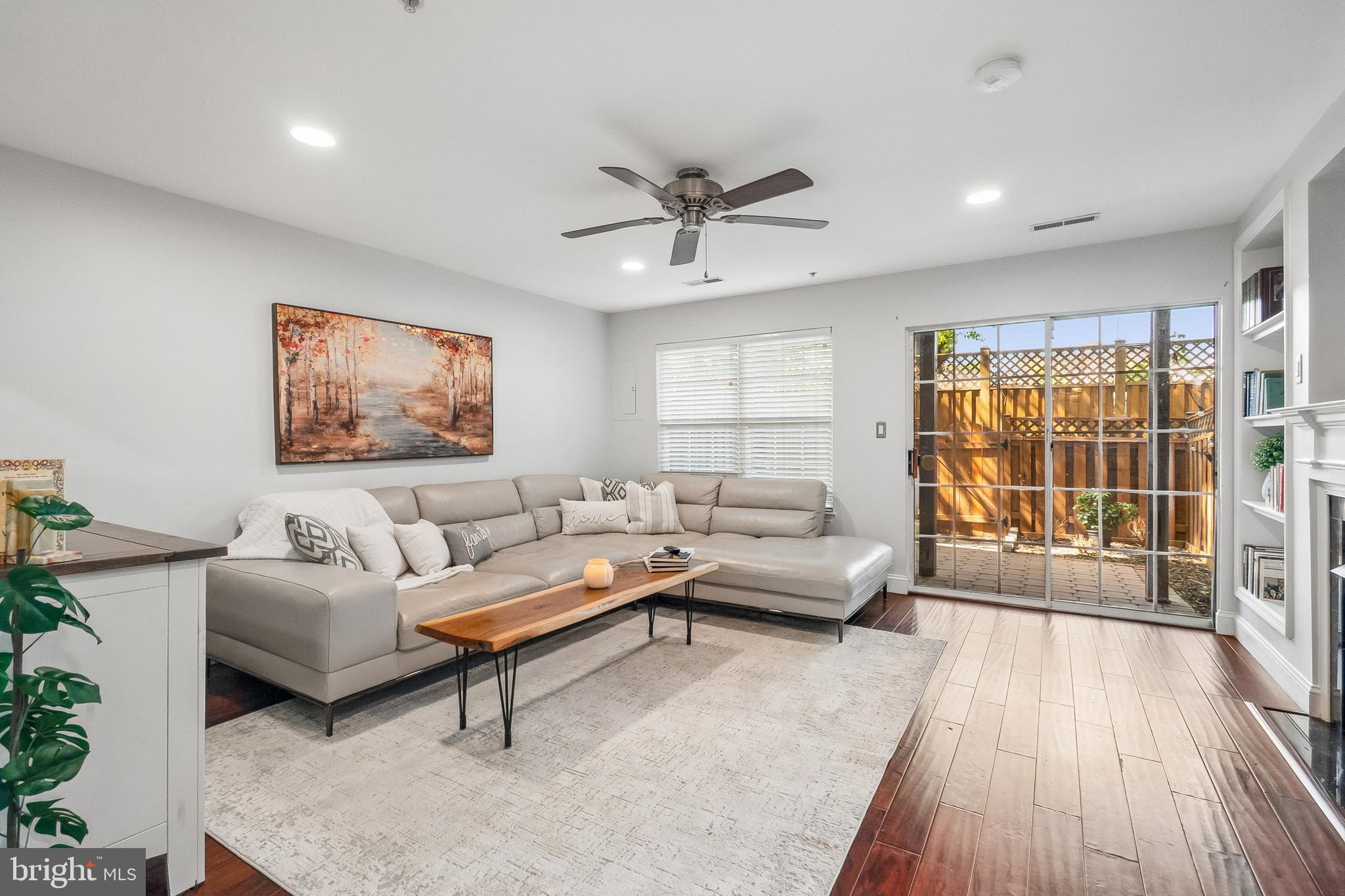343 HELMUTH LANE