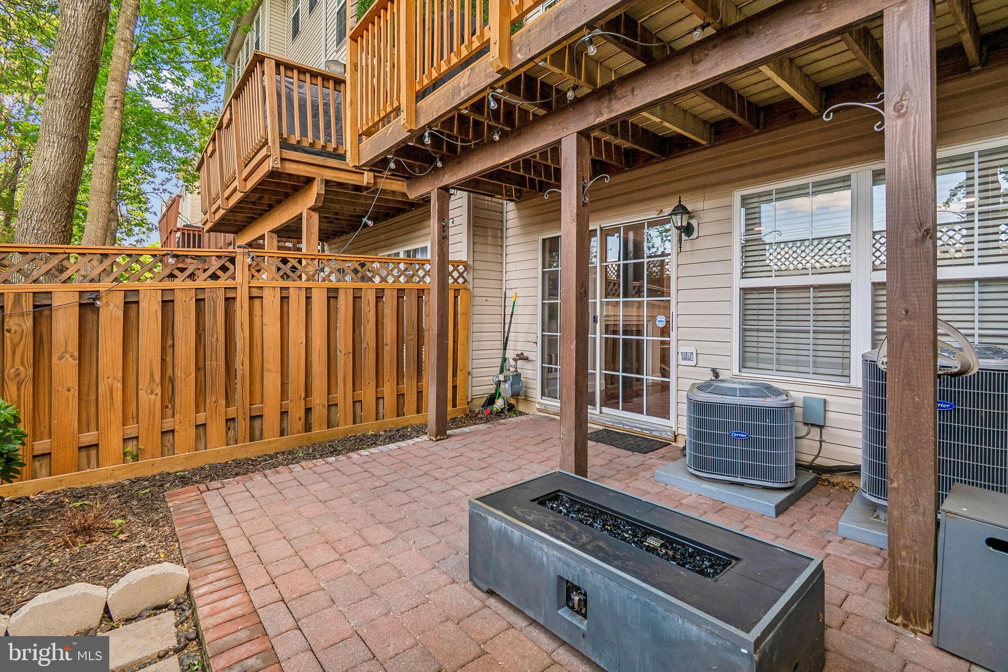 343 HELMUTH LANE