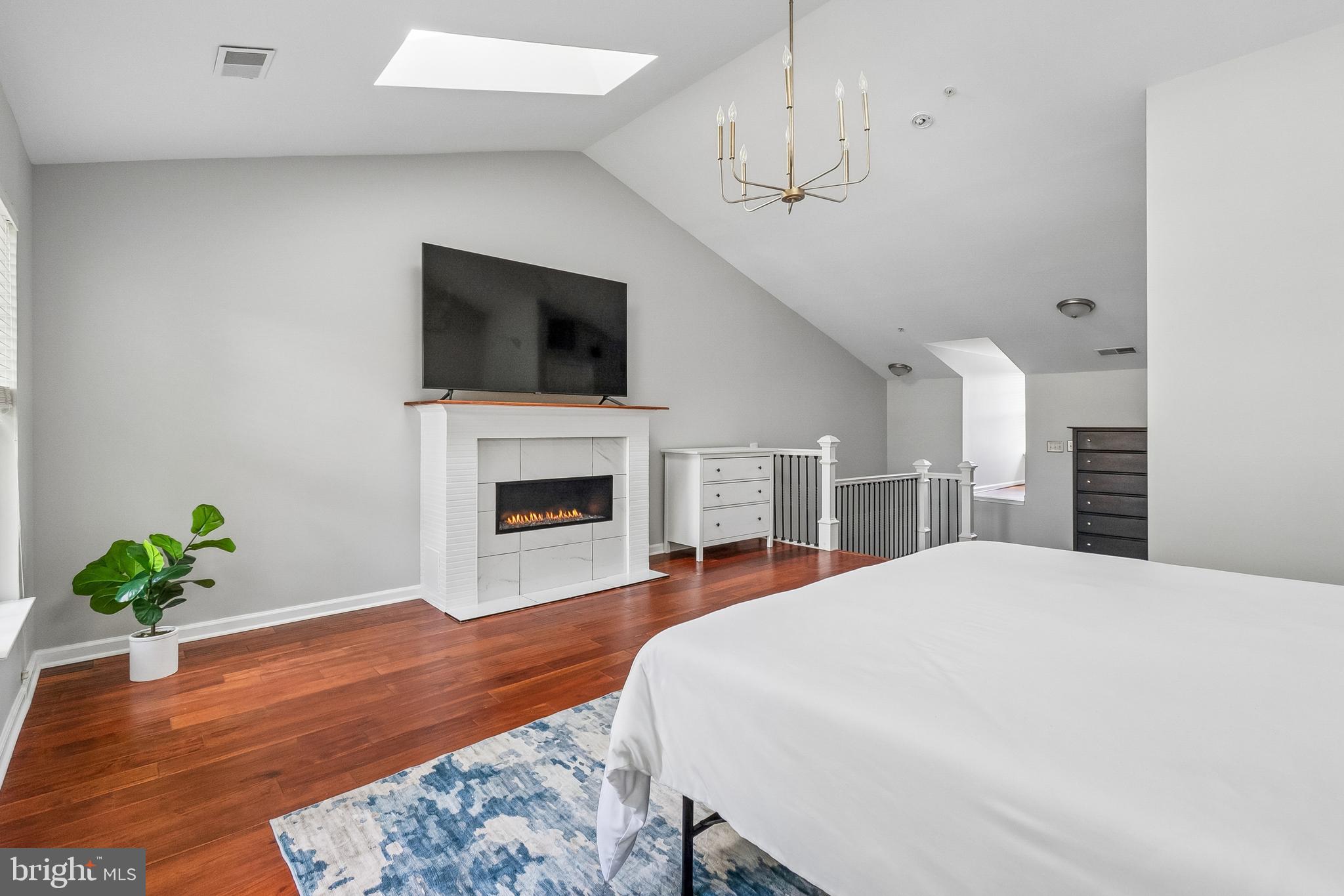 343 HELMUTH LANE