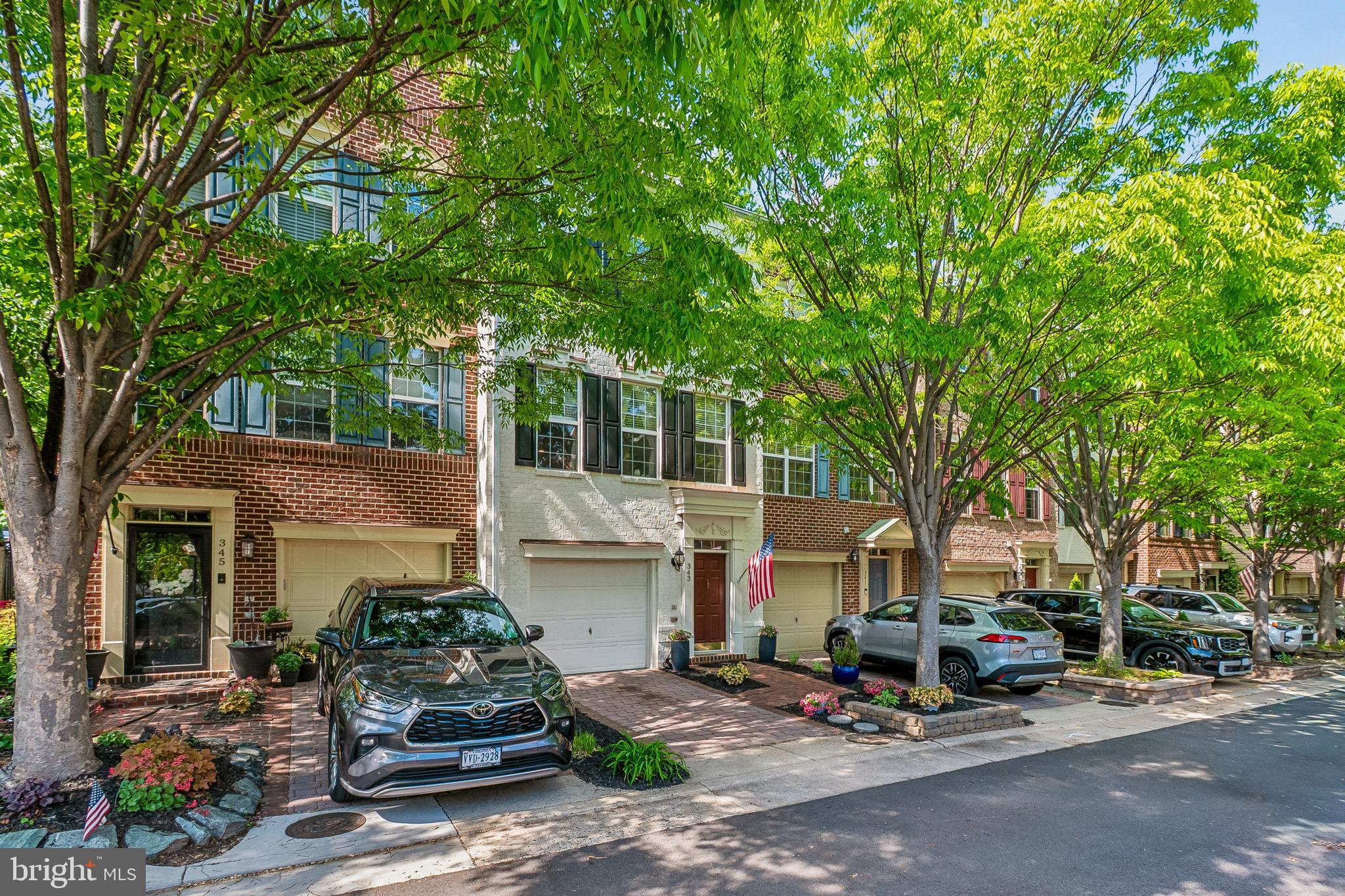 343 HELMUTH LANE