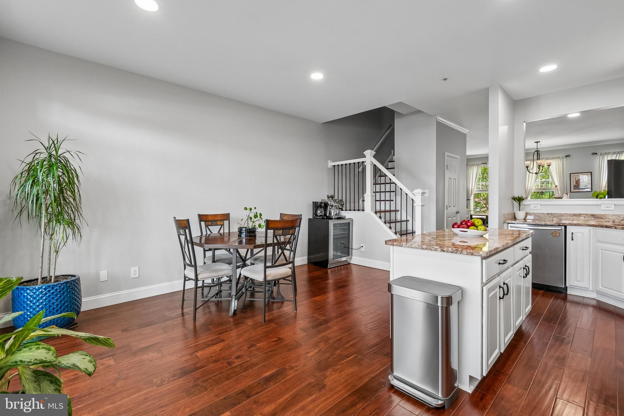 343 HELMUTH LANE