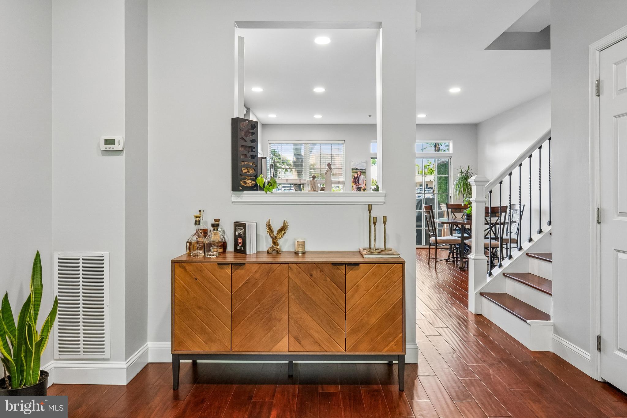 343 HELMUTH LANE