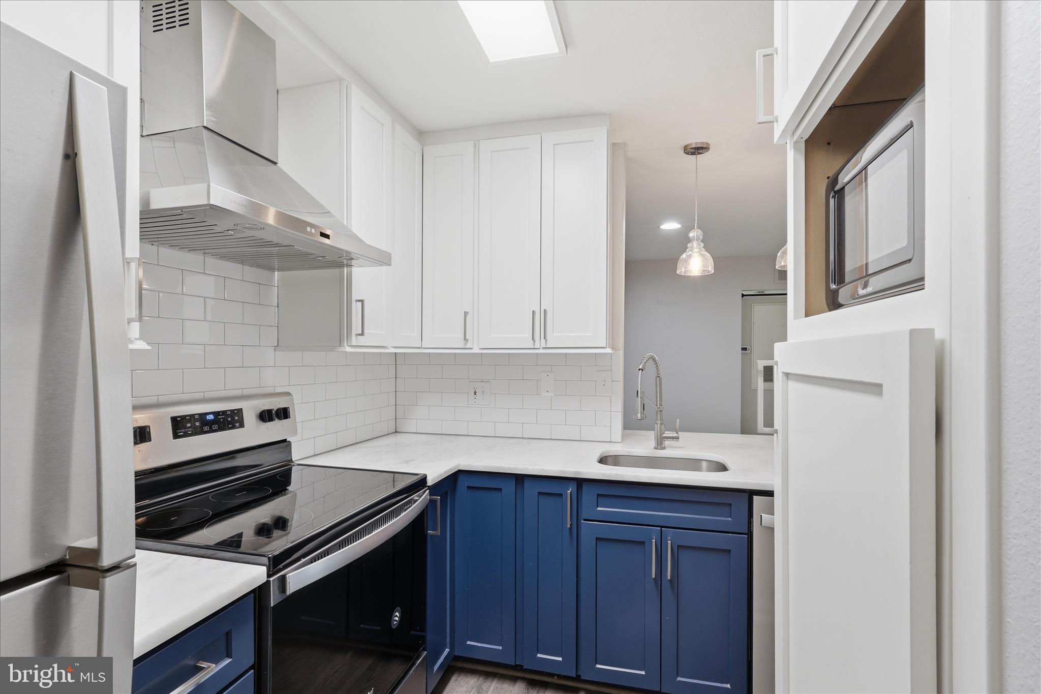 3308 WYNDHAM CIRCLE 218