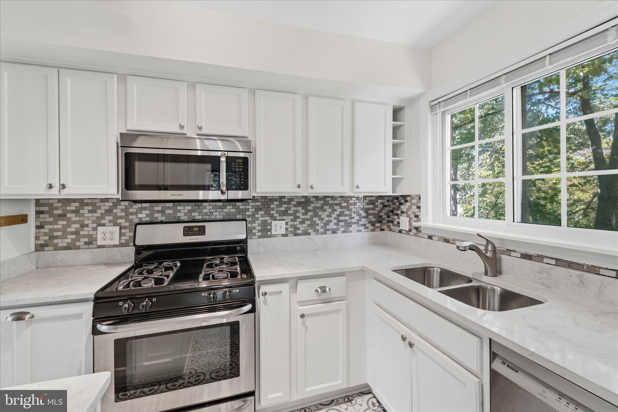 3226 GUNSTON ROAD 720