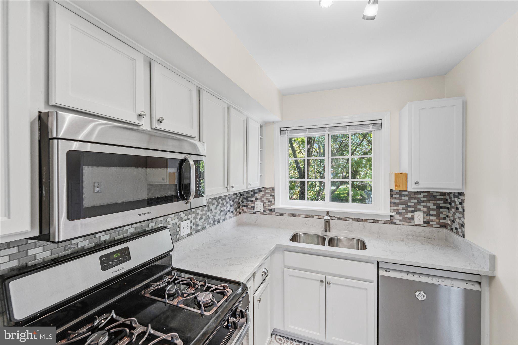 3226 GUNSTON ROAD 720