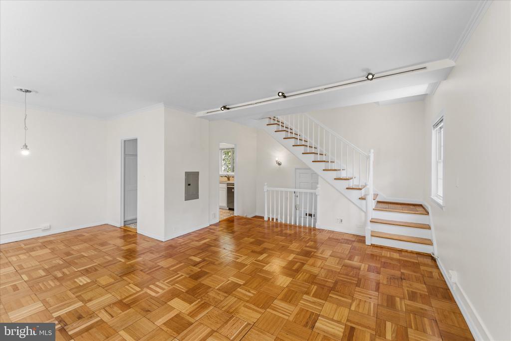 3226 GUNSTON ROAD 720