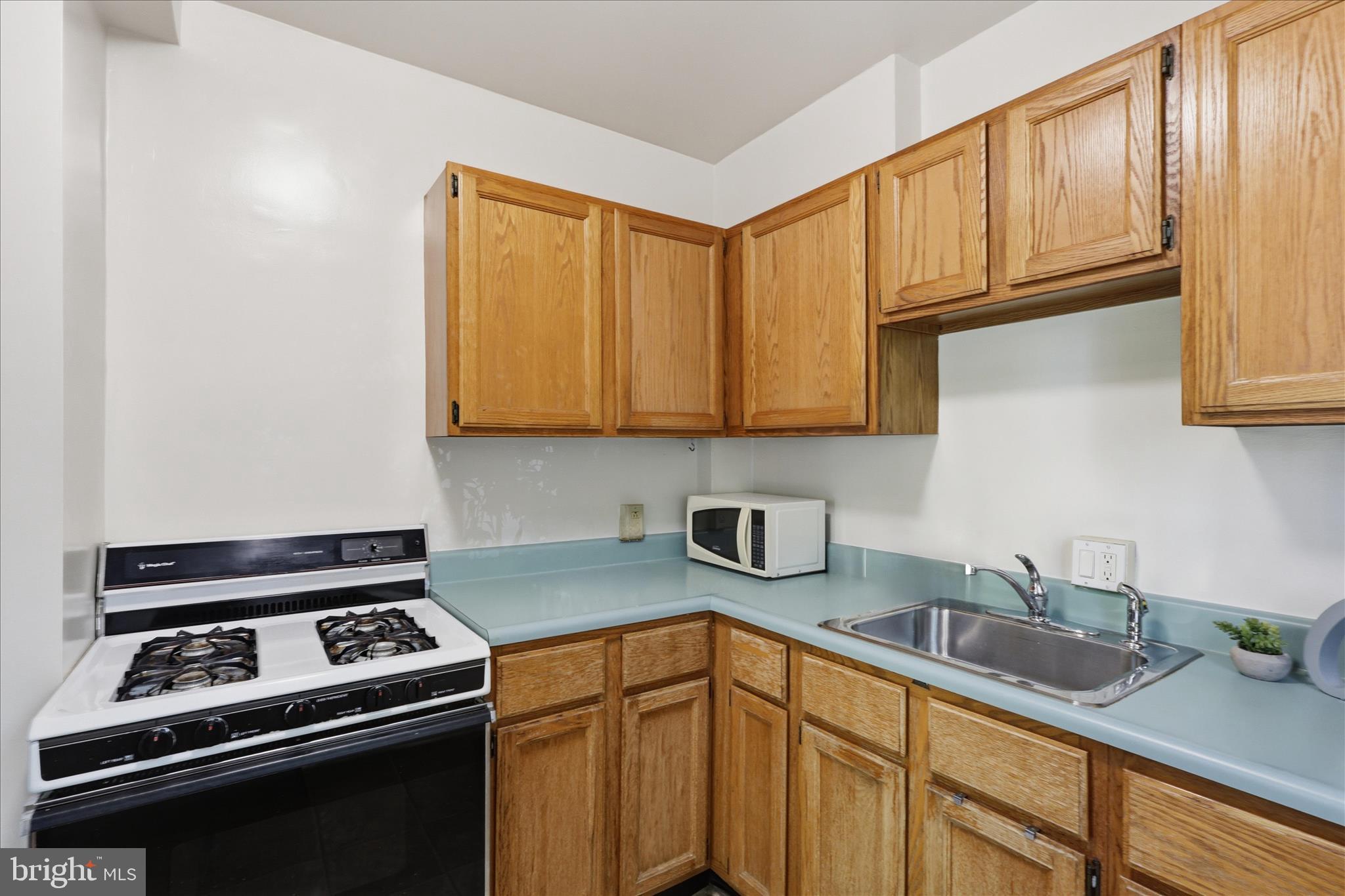 1619 FITZGERALD LANE 912