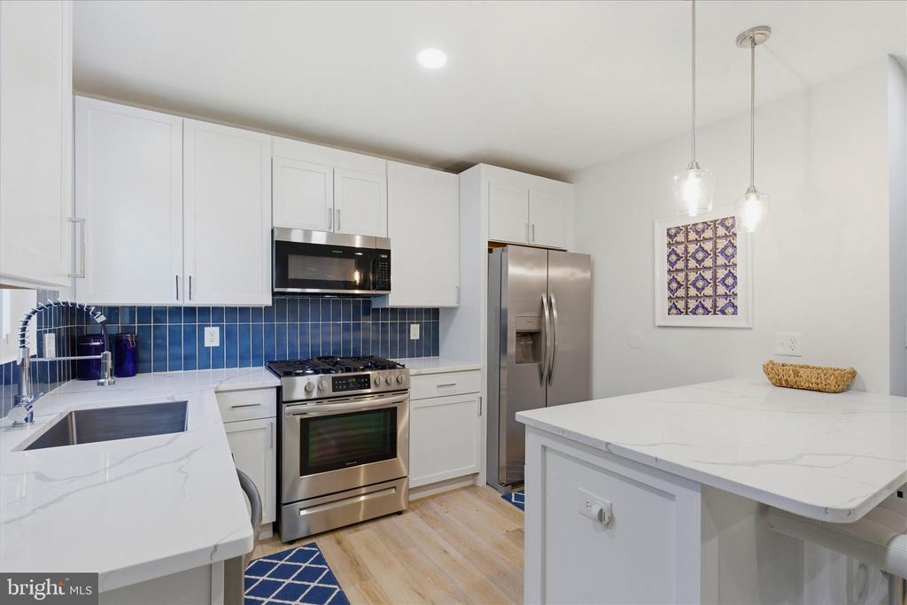 3454 MARTHA CUSTIS DRIVE