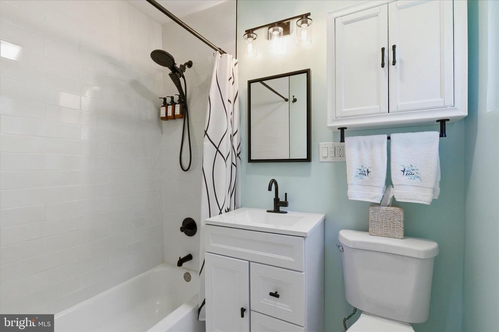 3454 MARTHA CUSTIS DRIVE