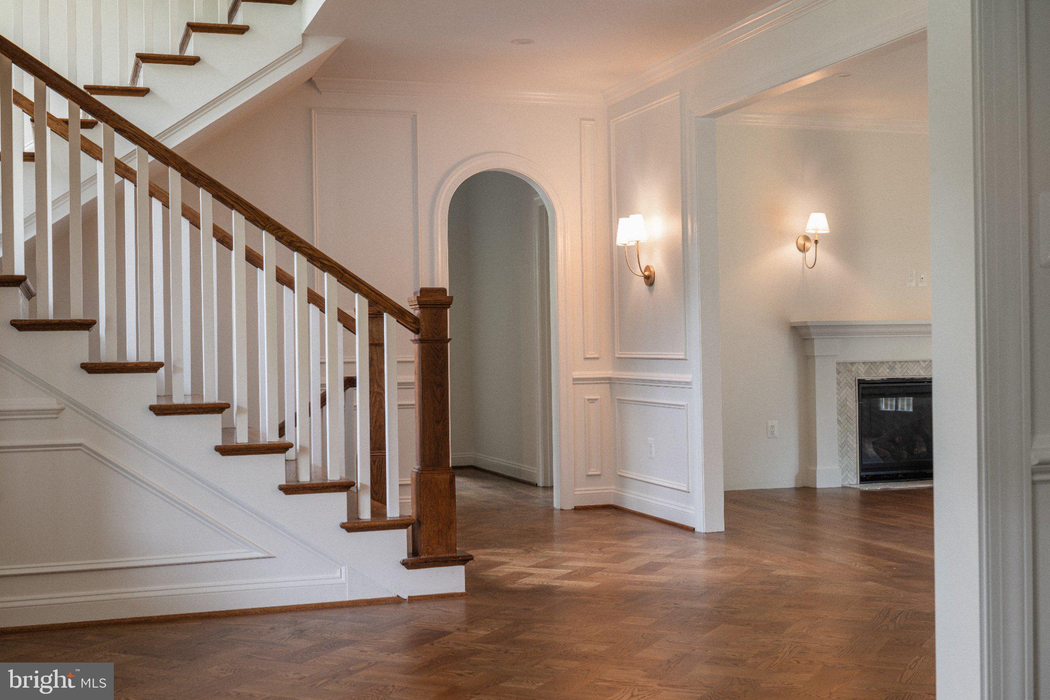 205 MACARTHUR ROAD