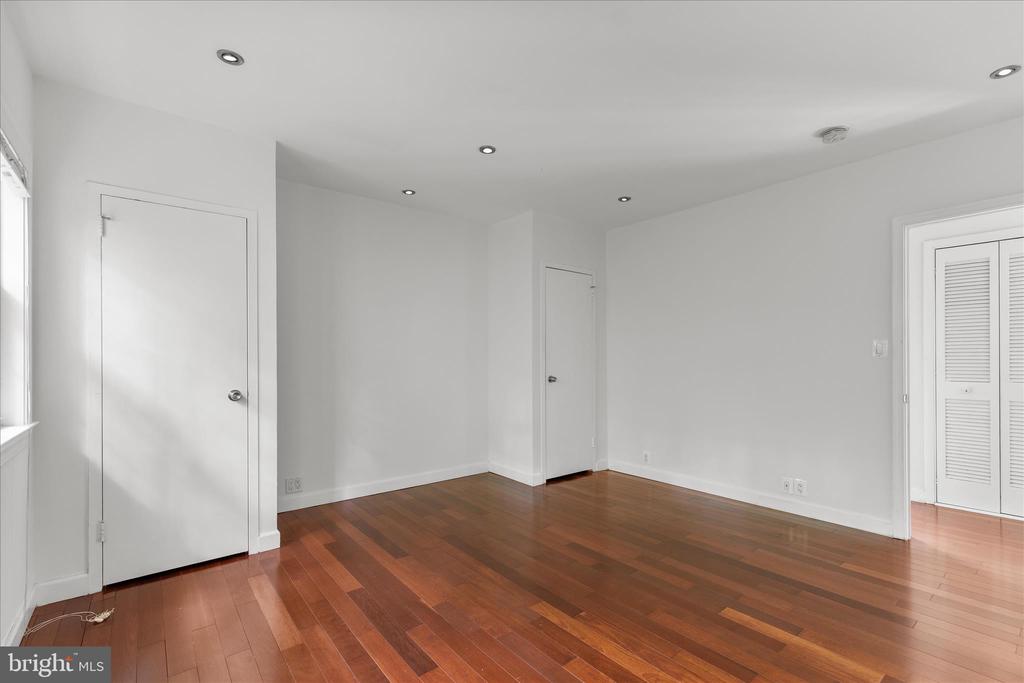 3498 MARTHA CUSTIS DRIVE 317