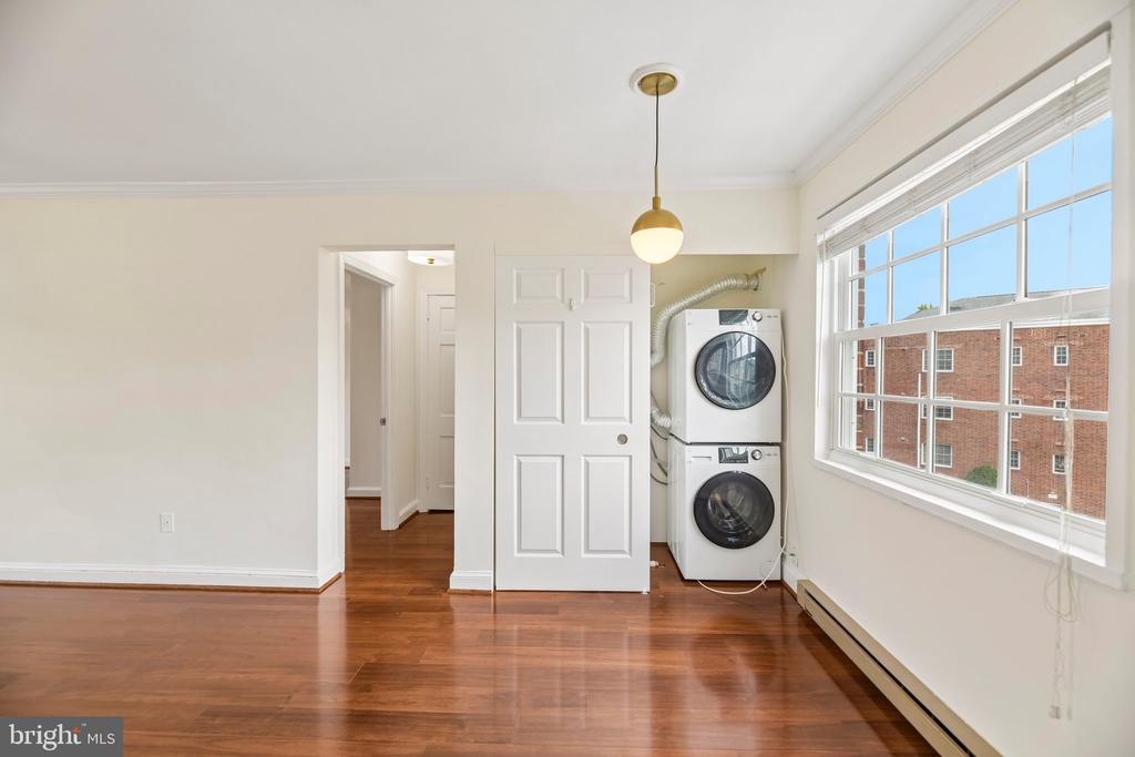 1722 W ABINGDON DRIVE Unit: 301