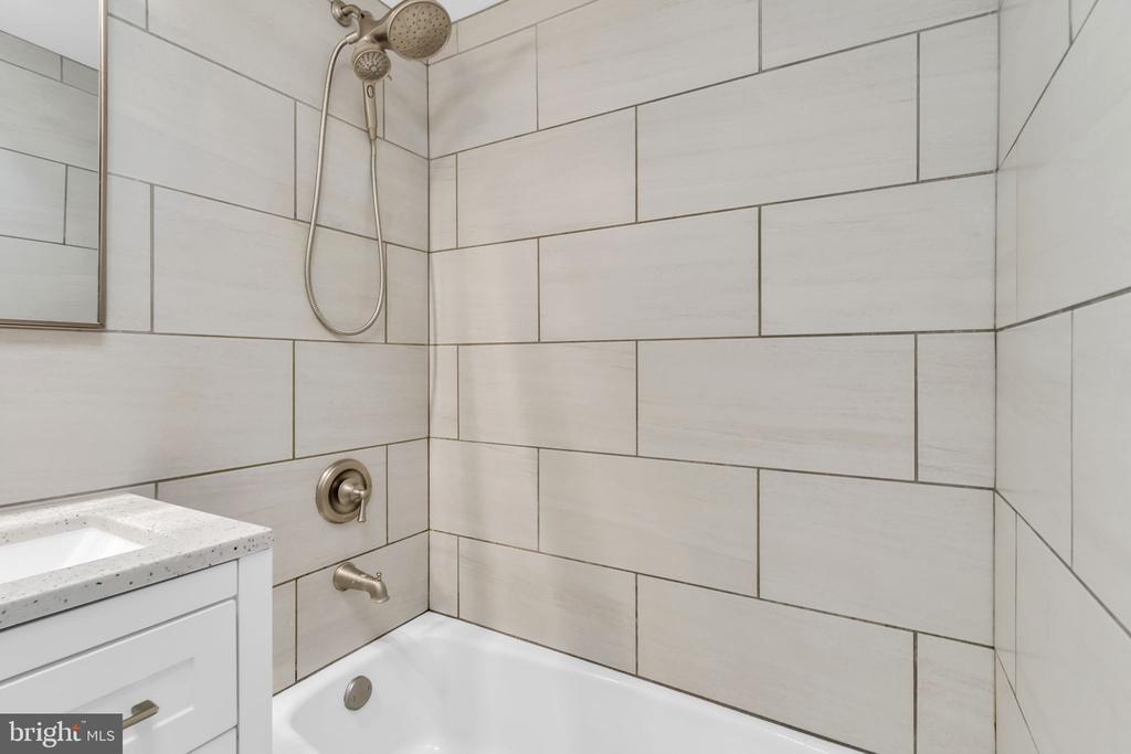 4600 DUKE STREET Unit: 303