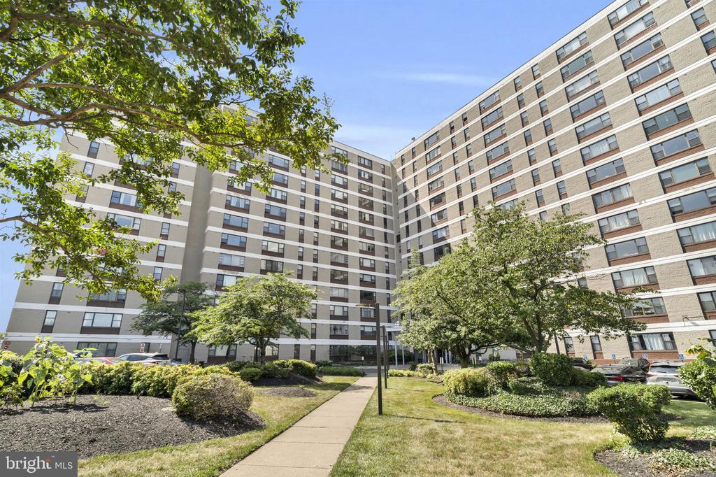 4600 DUKE STREET Unit: 303