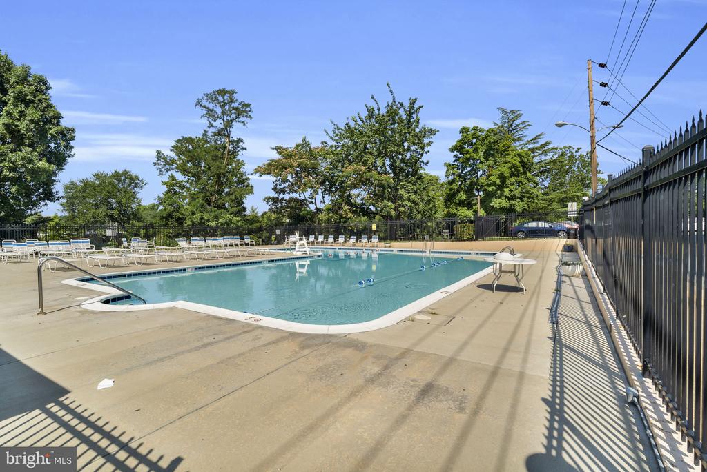 4600 DUKE STREET Unit: 303