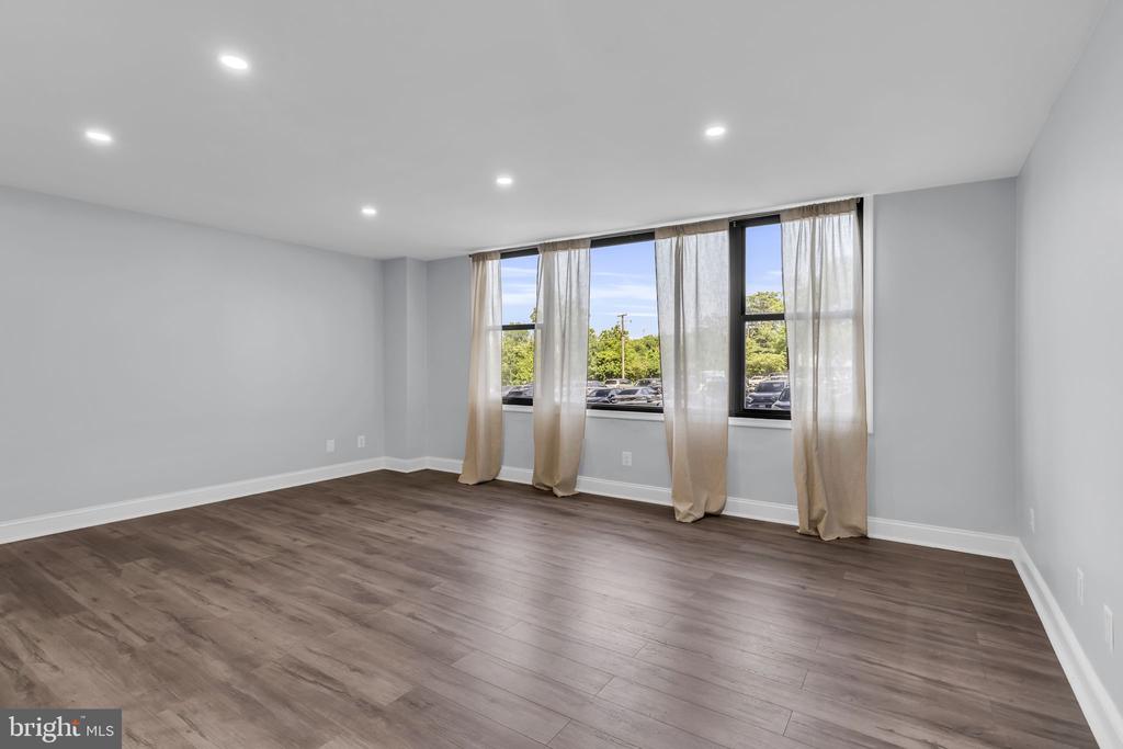 4600 DUKE STREET Unit: 303