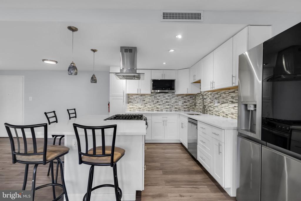 4600 DUKE STREET Unit: 303