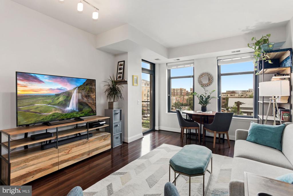 525 N FAYETTE STREET Unit: 413