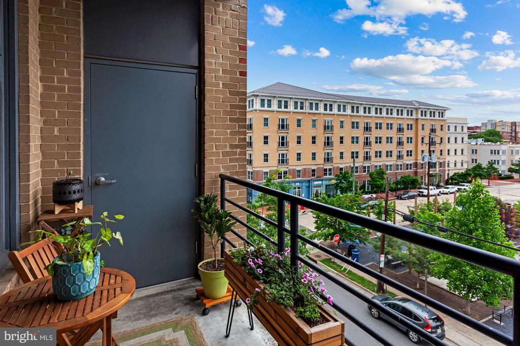 525 N FAYETTE STREET Unit: 413