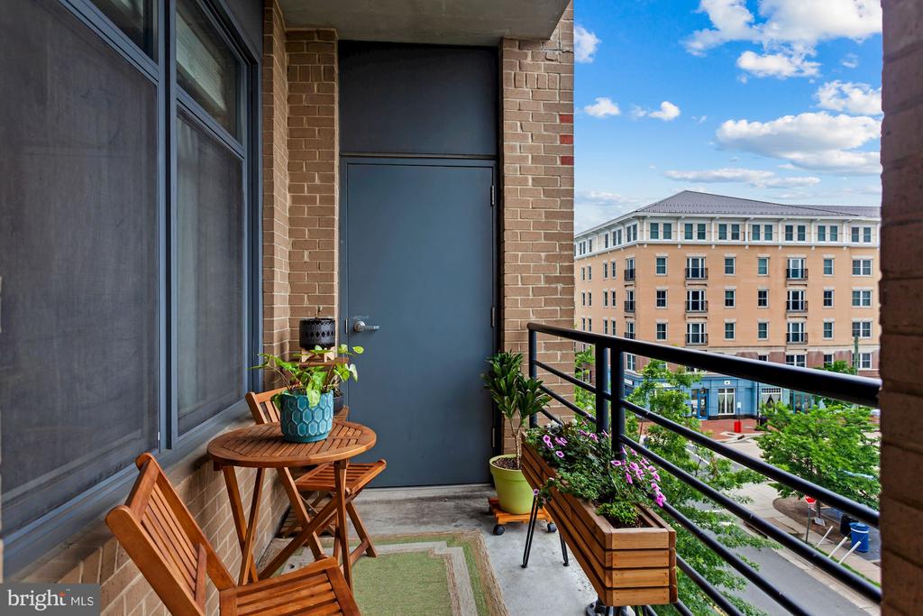 525 N FAYETTE STREET Unit: 413