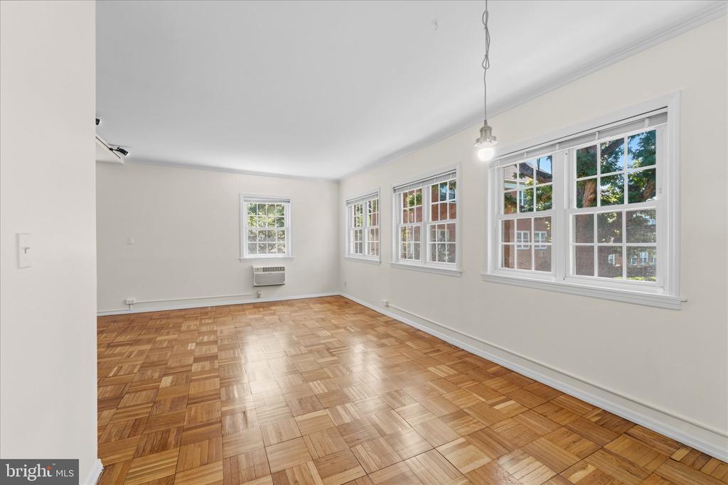 3226 GUNSTON ROAD