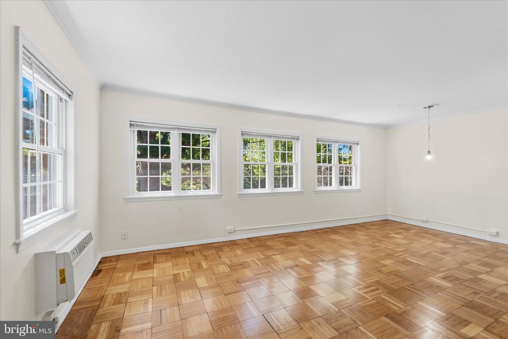 3226 GUNSTON ROAD