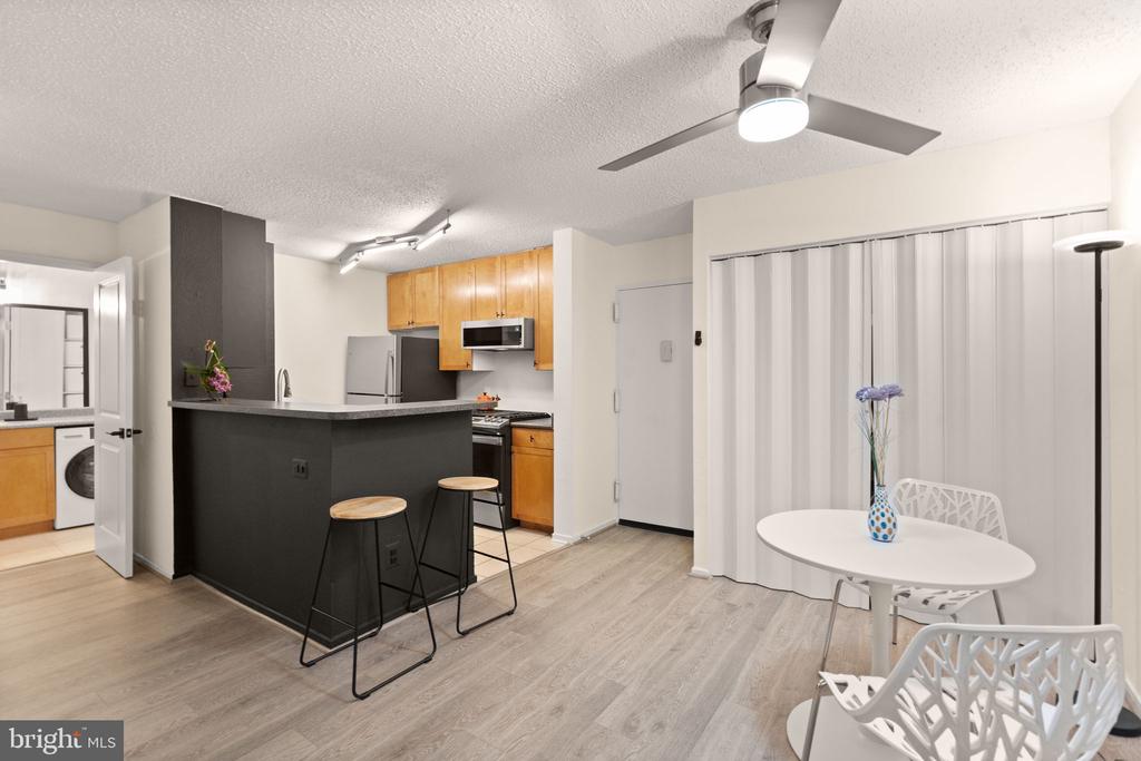 60 VAN DORN Unit: 506