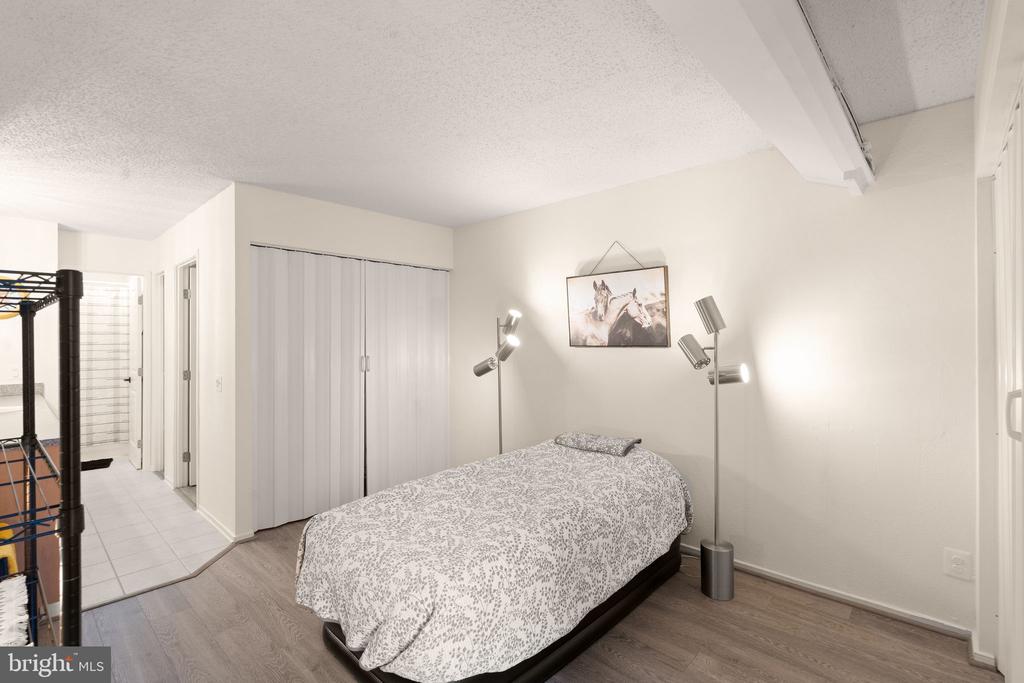60 VAN DORN Unit: 506