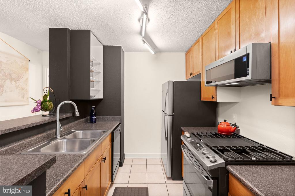 60 VAN DORN Unit: 506
