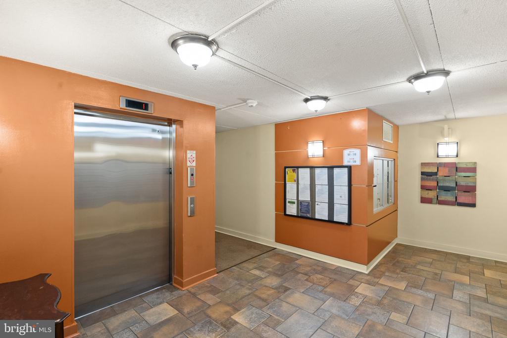 60 VAN DORN Unit: 506