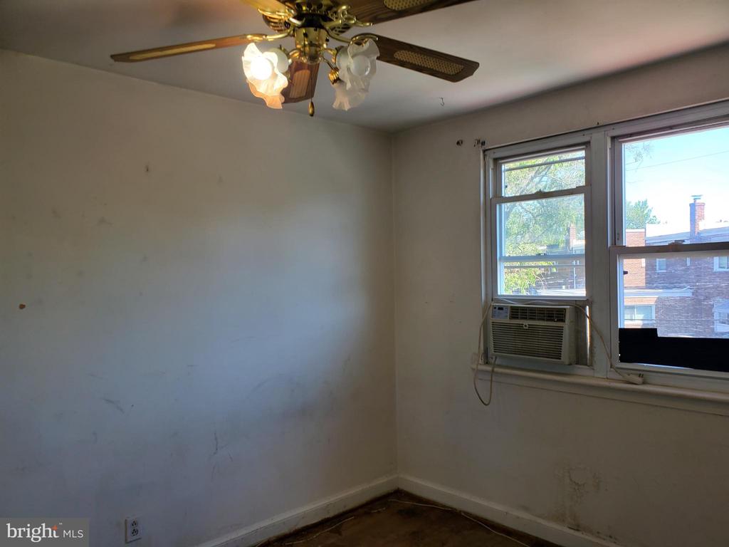 217 LYNHAVEN DRIVE