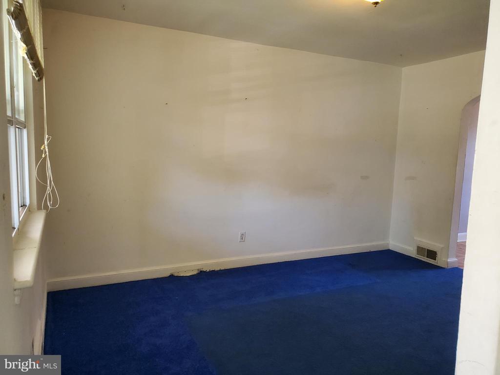 217 LYNHAVEN DRIVE
