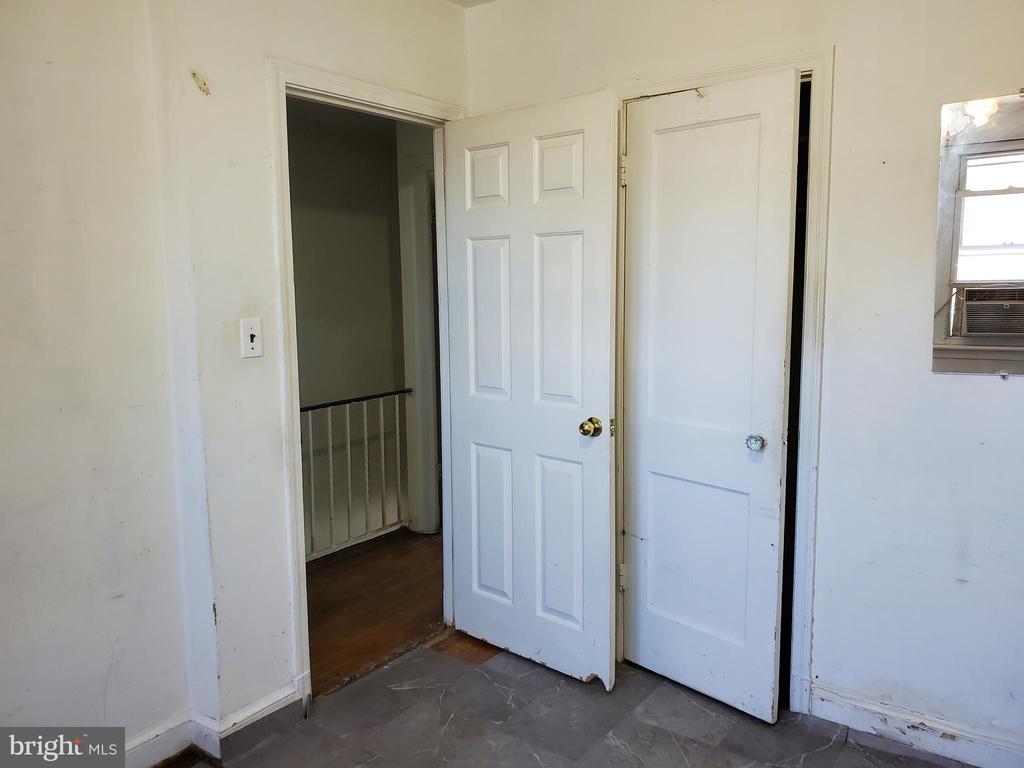 217 LYNHAVEN DRIVE