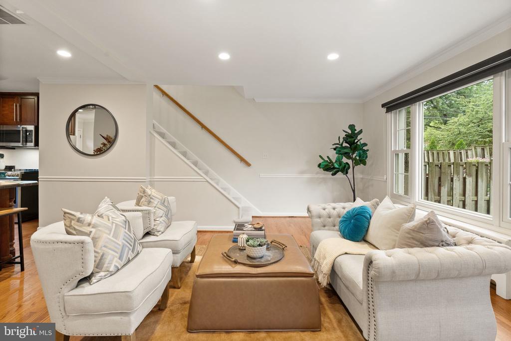 202 GENTRY AVENUE